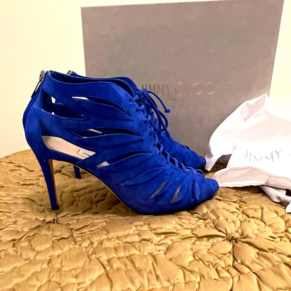 Jimmy Choo Keena 85 Suede cut out bootie Size 37.5